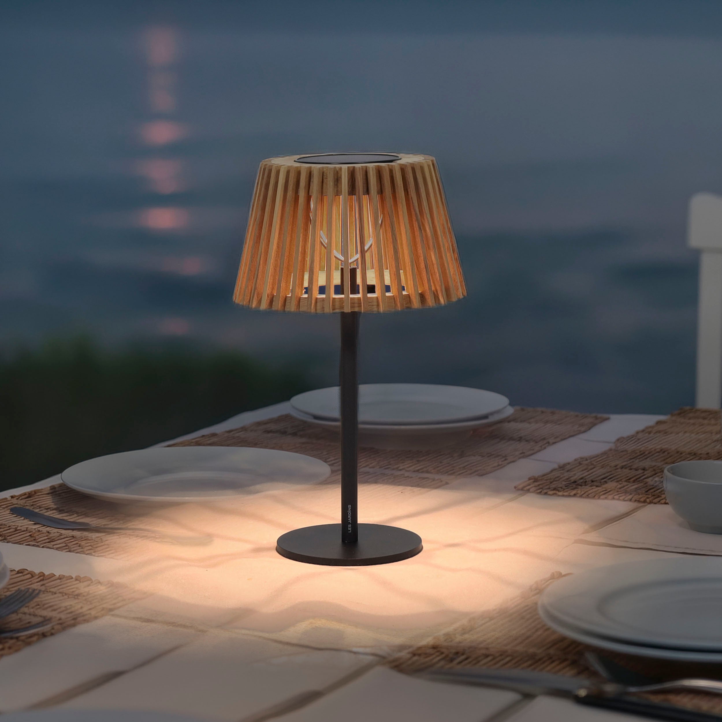 AURA Table Lamp