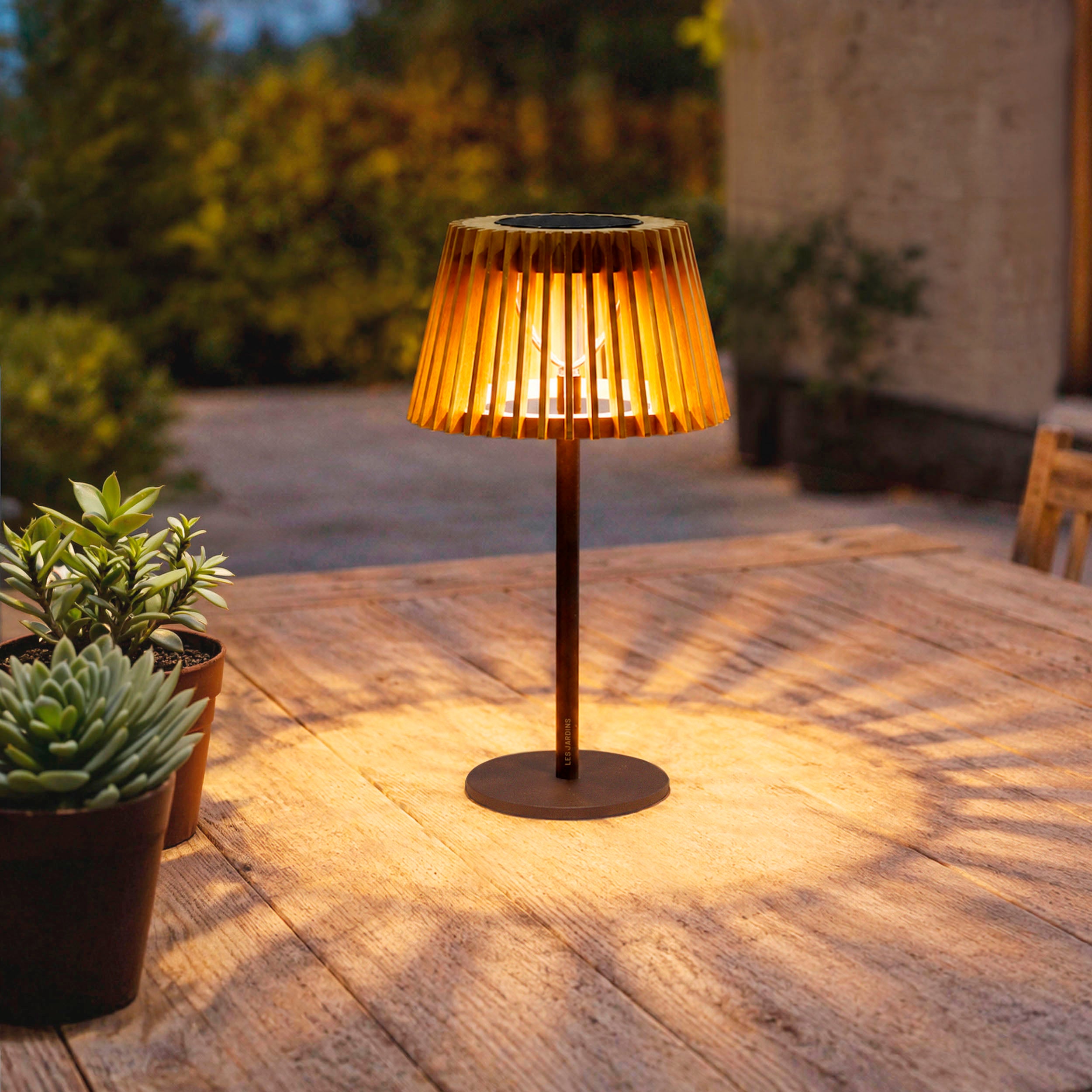 AURA Table Lamp