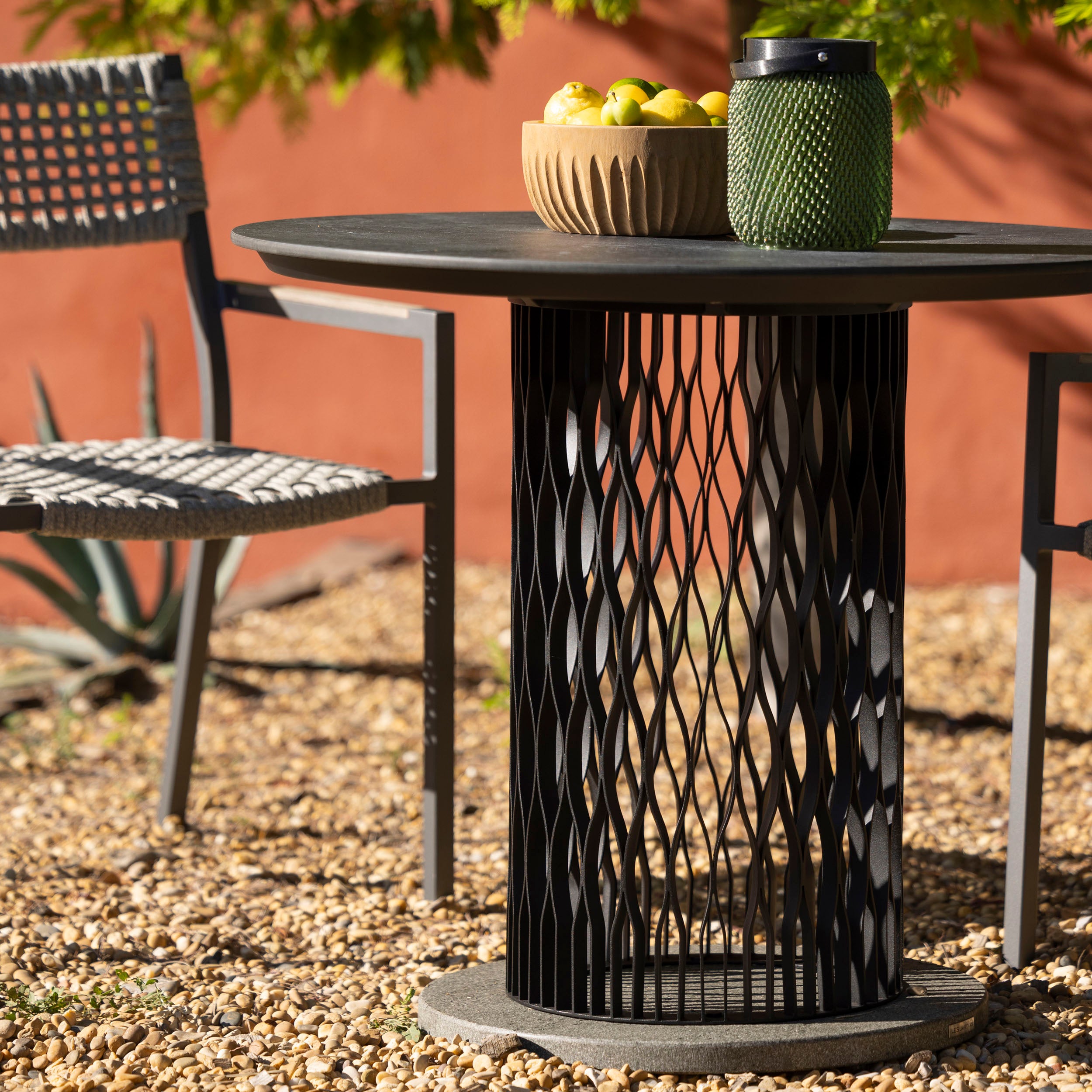 DALA Bistro Table